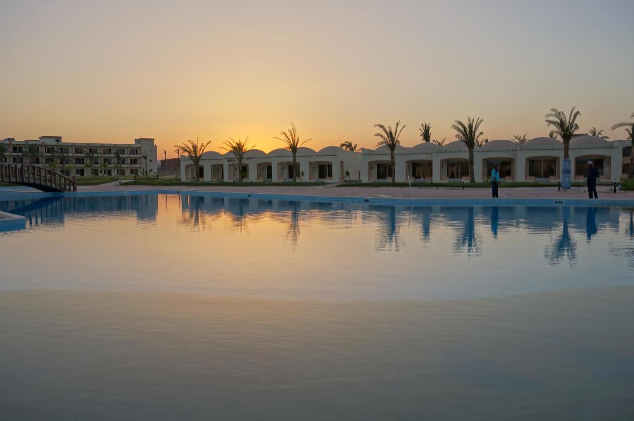 Amarina Queen Resort & Aqua Park Marsa Alam Exterior foto